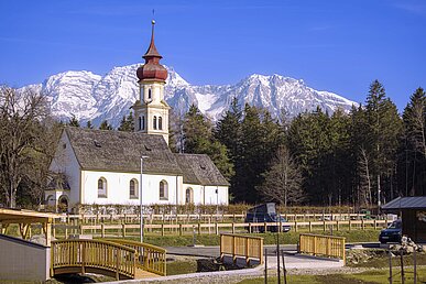 Die malerische Bergkulisse